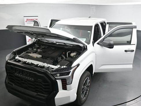 Used 2024 Toyota Tundra SR image 26