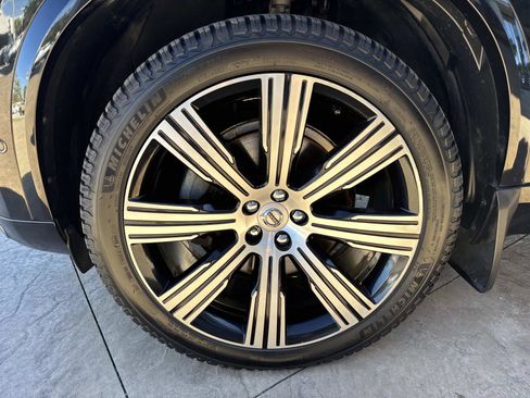 Used 2021 Volvo XC90 T6 Inscription w/ Protection Package Premier image 10