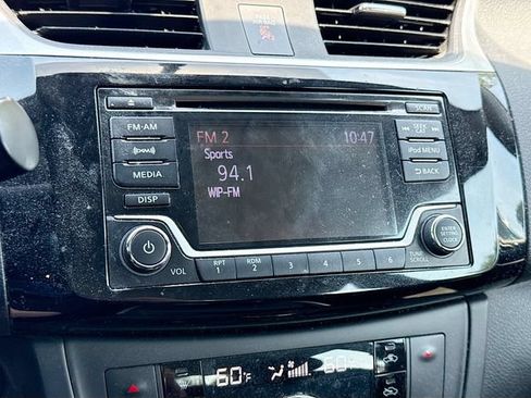 Used 2018 Nissan Sentra SV FWD image 19