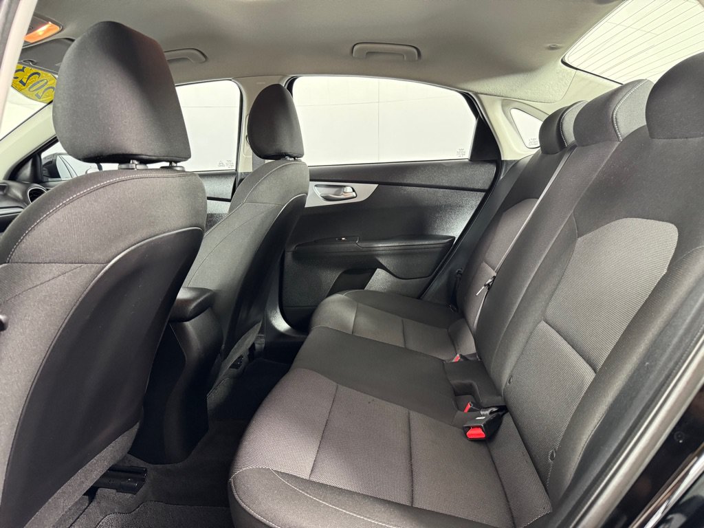 Used 2023 Kia Forte LXS w/ LXS Technology Package FWD image 18