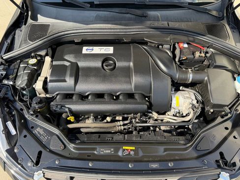 Used 2010 Volvo XC60 T6 AWD/4WD image 26