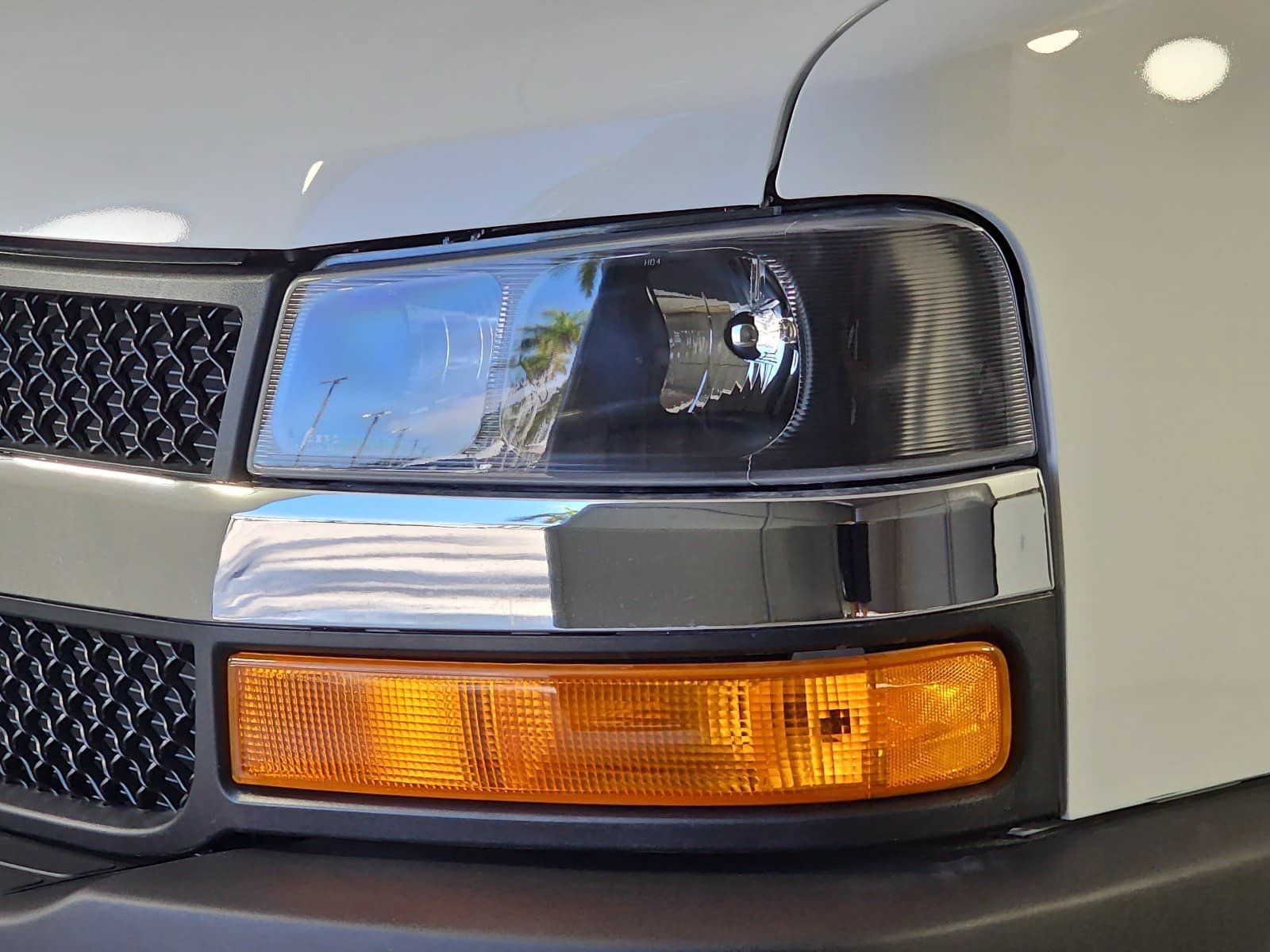 Used 2024 Chevrolet Express 3500 LS RWD image 26