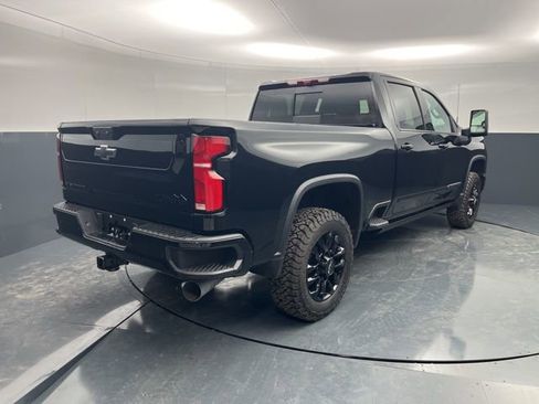 New 2026 Chevrolet Silverado 2500 High Country w/ High Country Premium Package AWD/4WD image 9