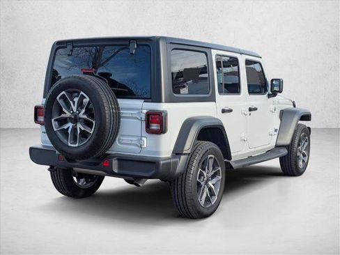 Used 2025 Jeep Wrangler Sport S w/ Convenience Group image 5