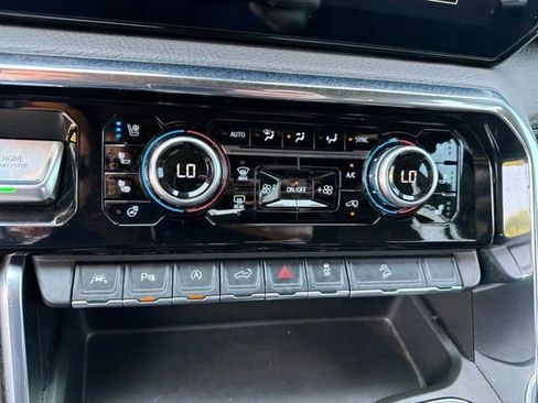 Used 2025 GMC Sierra 1500 Denali AWD/4WD image 18