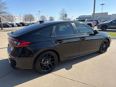 Used 2026 Honda Civic Sport image 4