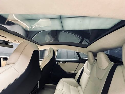 Used 2018 Tesla Model S 100D AWD/4WD image 24