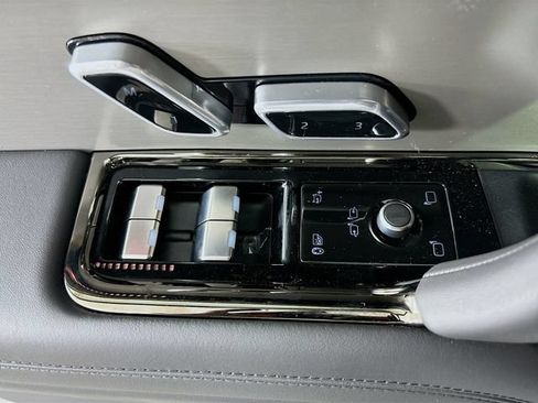 New 2026 Land Rover Range Rover Sport Dynamic SE AWD/4WD image 19