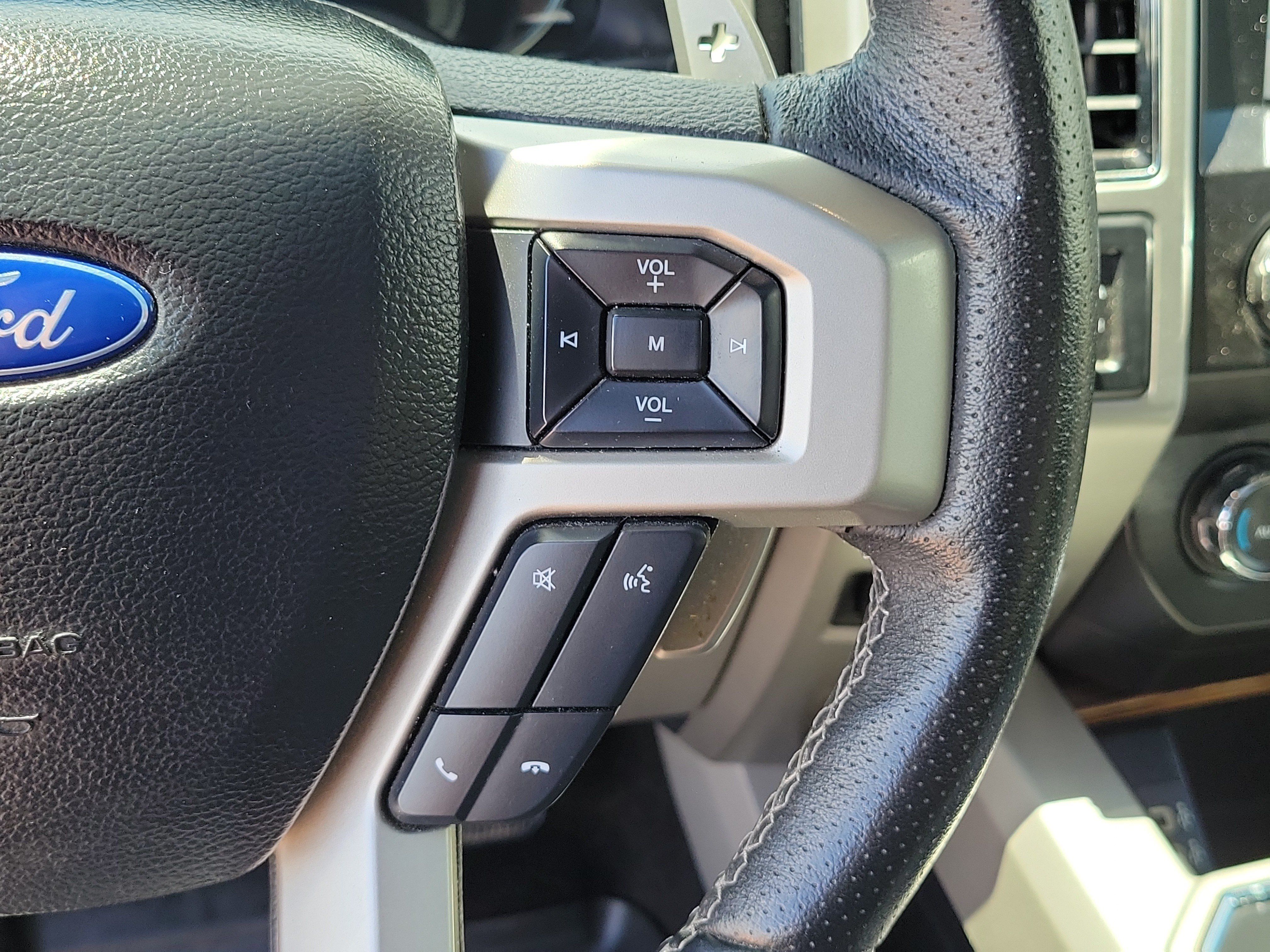 Used 2019 Ford F150 Lariat AWD/4WD image 23