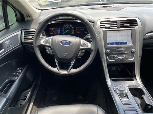 Used 2020 Ford Fusion SEL FWD image 10