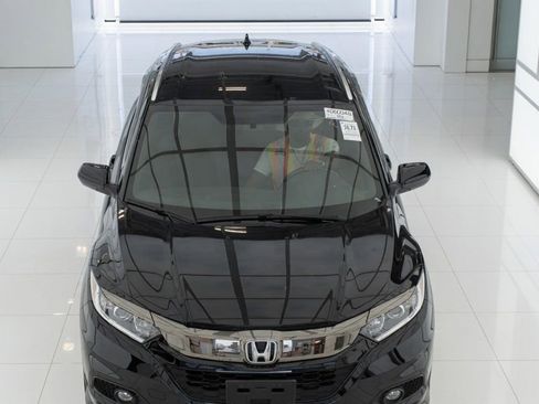 Used 2019 Honda HR-V Sport image 5