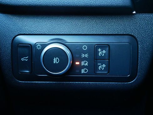 Used 2020 Ford Escape SEL image 25