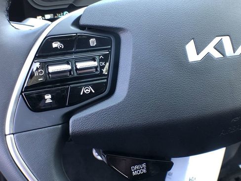 Used 2022 Kia EV6 GT-Line w/ First Edition Package AWD/4WD image 33