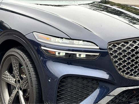 Used 2025 Genesis GV70 3.5T Sport w/ Sport Prestige Package image 32