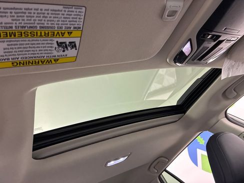 Certified 2024 Subaru Outback Limited image 33