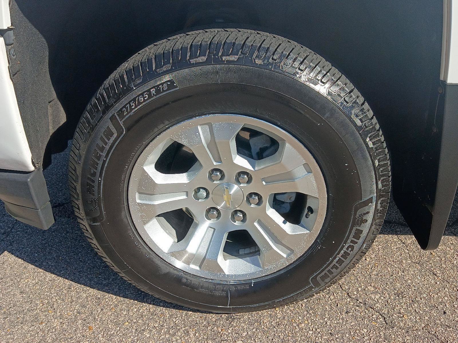 Used 2018 Chevrolet Silverado 1500 LT w/ All Star Edition AWD/4WD image 10
