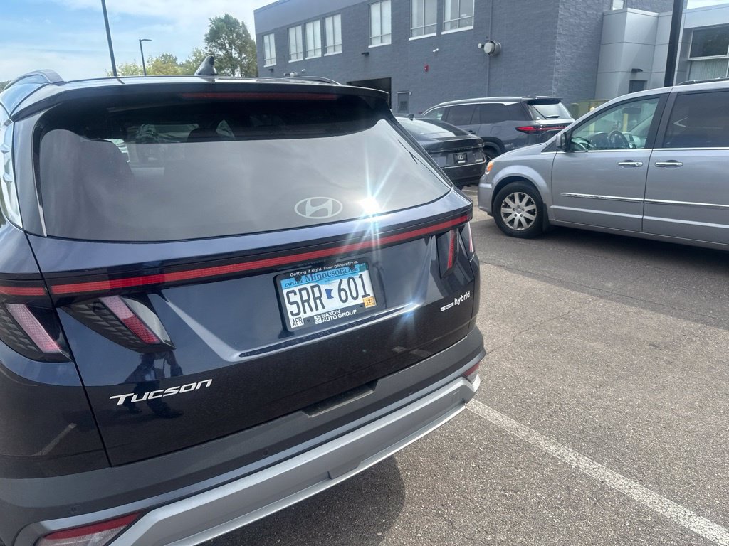 Used 2025 Hyundai Tucson Limited AWD/4WD image 10