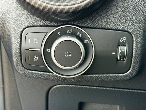 Used 2018 Alfa Romeo Stelvio Quadrifoglio w/ Driver Assist Dynamic Package image 35