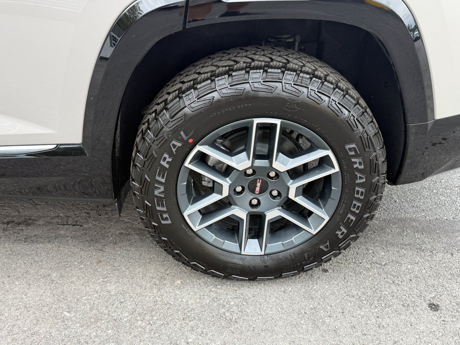 New 2027 GMC Terrain AT4 AWD/4WD image 10