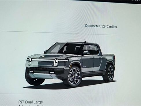 Used 2025 Rivian R1T Adventure image 38