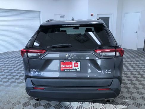 Used 2019 Toyota RAV4 XLE image 13