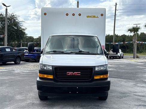 Used 2019 GMC Savana 3500 Extended image 3