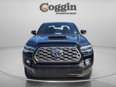 Used 2023 Toyota Tacoma TRD Sport w/ TRD Premium Sport Package AWD/4WD image 5