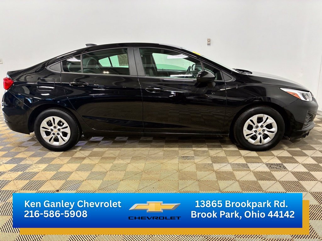 Certified 2019 Chevrolet Cruze LS FWD image 5