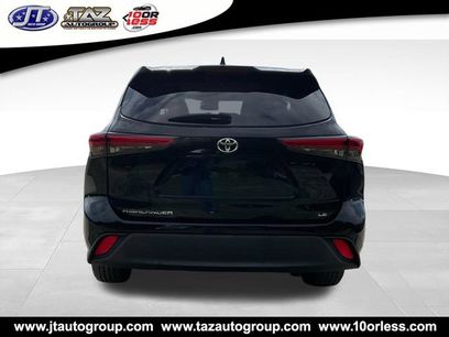 Used 2021 Toyota Highlander LE