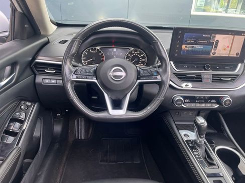 Used 2023 Nissan Altima 2.5 SL FWD image 15