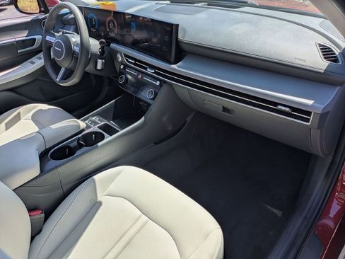 Used 2025 Hyundai Sonata SEL FWD image 29