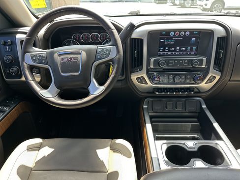 Used 2017 GMC Sierra 1500 SLT AWD/4WD image 16