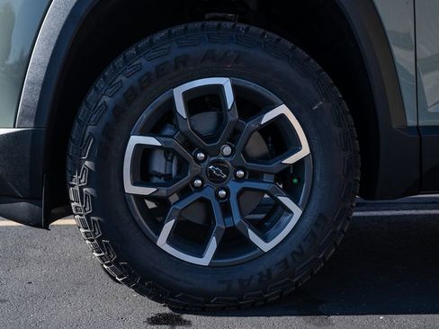 New 2026 Chevrolet Equinox ACTIV image 8