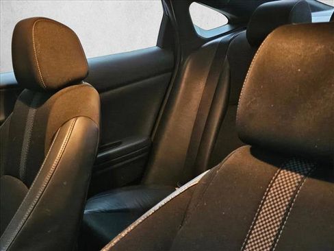 Used 2020 Honda Civic Sport image 9