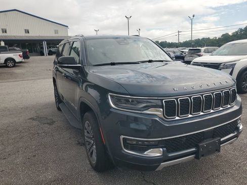 Used 2024 Jeep Wagoneer Series II AWD/4WD image 4