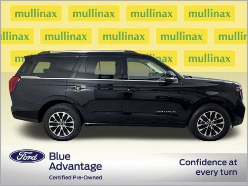 Certified 2025 Ford Expedition Platinum AWD/4WD image 2