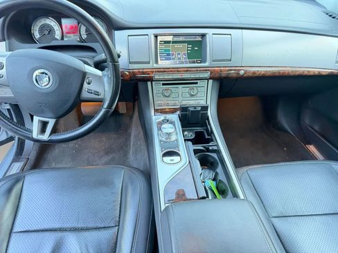 Used 2011 Jaguar XF Premium RWD image 10