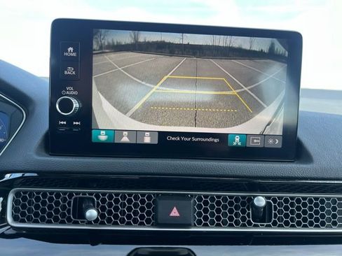 Used 2023 Honda Civic Touring image 21