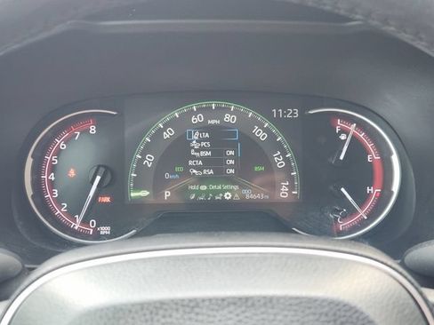 Used 2023 Toyota RAV4 XLE Premium FWD image 7