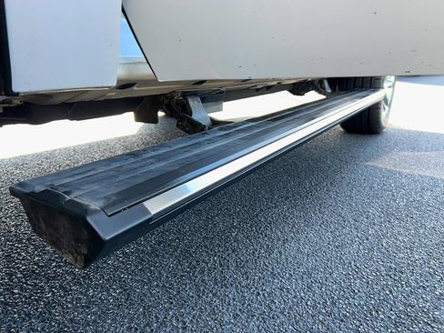 Used 2019 GMC Yukon Denali w/ Denali Ultimate Package image 10