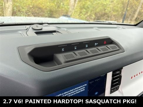 New 2025 Ford Bronco Heritage Edition image 13