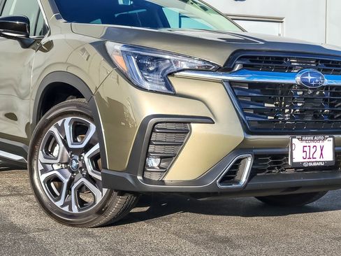 Certified 2025 Subaru Ascent Touring w/ Popular Package #2 image 2