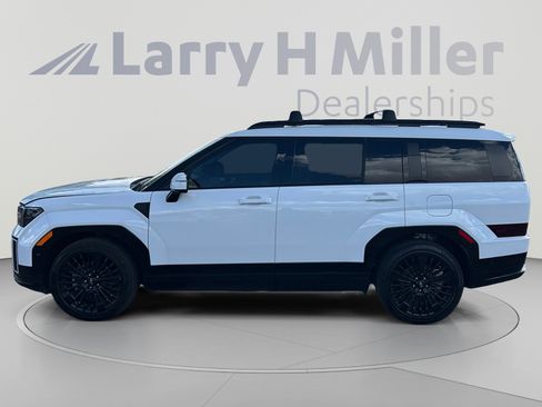 Used 2025 Hyundai Santa Fe Calligraphy AWD/4WD image 2