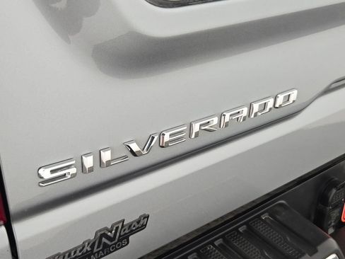Used 2023 Chevrolet Silverado 1500 LT w/ Z71 Off-Road Package AWD/4WD image 37