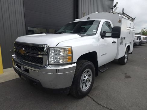 Used 2014 Chevrolet Silverado 3500 W/T AWD/4WD image 3