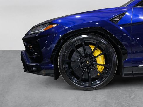 Used 2019 Lamborghini Urus AWD/4WD image 8