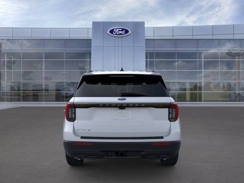 New 2026 Ford Explorer Active RWD image 5