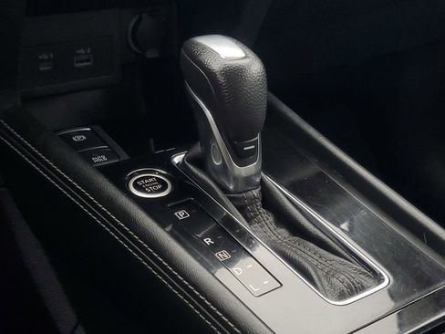 Used 2021 Nissan Kicks SR w/ SR Premium Package image 25