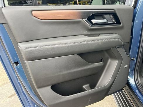 New 2026 GMC Yukon XL Denali w/ Sun & Power Step Package RWD image 26