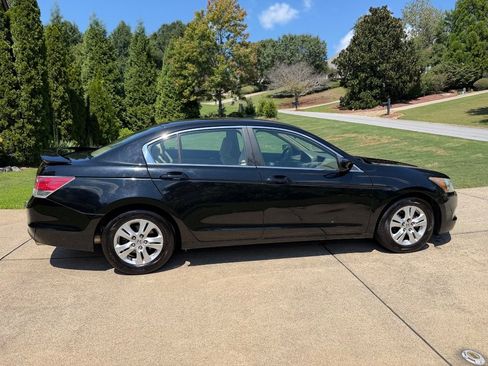 Used 2010 Honda Accord LX-P image 5